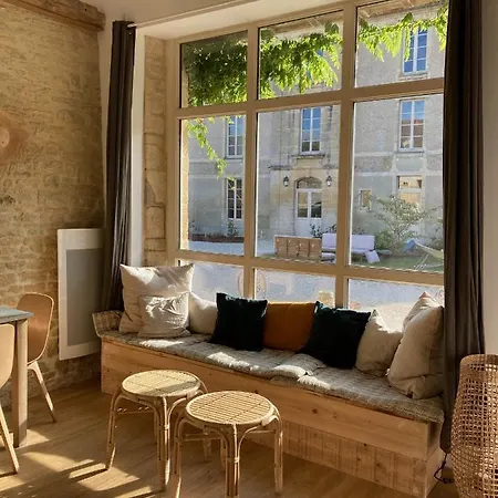 Le Domaine De L'hostellerie Bed & Breakfast *