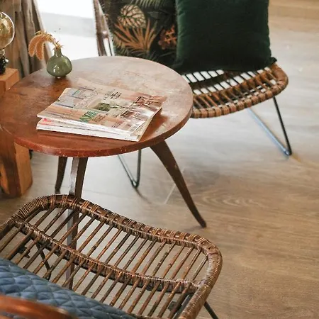 Le Domaine De L'hostellerie Bed & Breakfast *