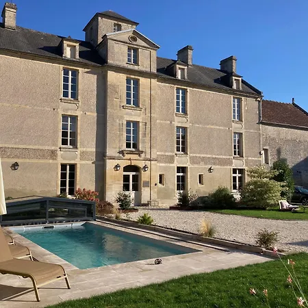 Le Domaine De L'hostellerie Bed & Breakfast Le Fresne-Camilly