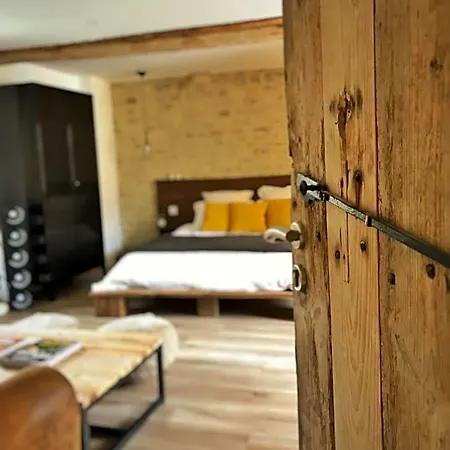 Le Domaine De L'hostellerie Bed & Breakfast